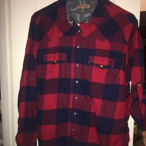 Women's plaid long sleeve button down shirt